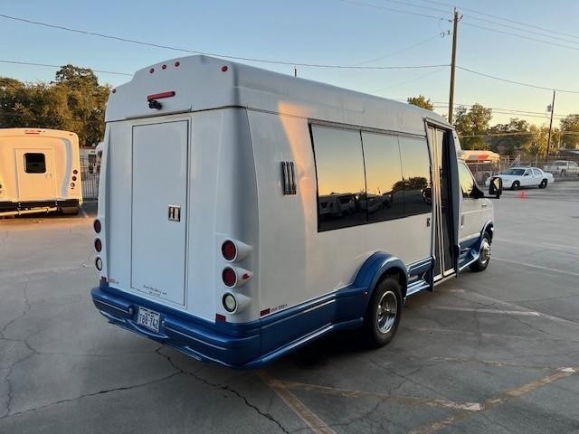 Turtle Top Vanterra Vehicle Image 07