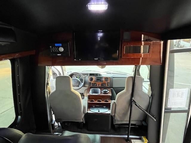 Turtle Top Vanterra Vehicle Image 13