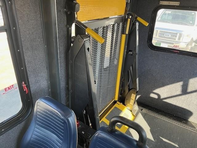 Champion Defender Vehicle Image 11