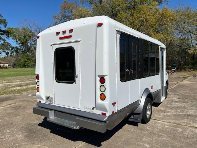 Eldorado Aerolite Vehicle Image 02