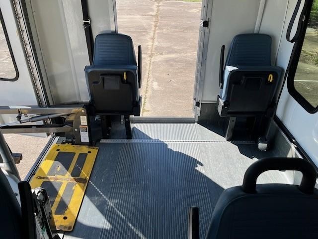 Eldorado Aerolite Vehicle Image 10