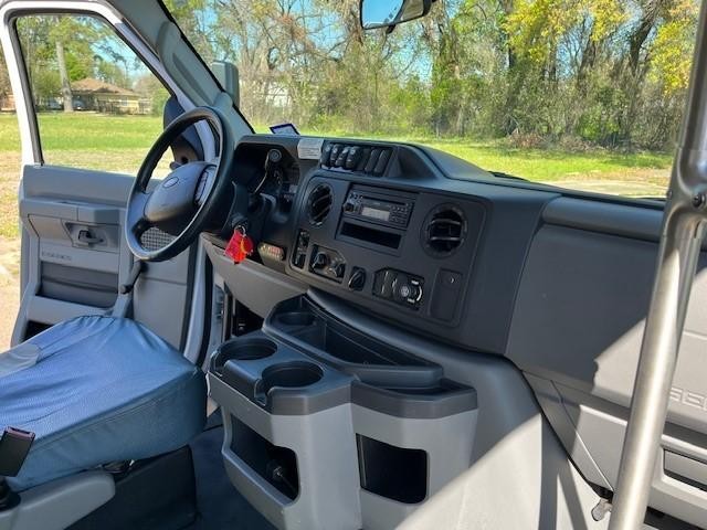 Eldorado Aerolite Vehicle Image 23