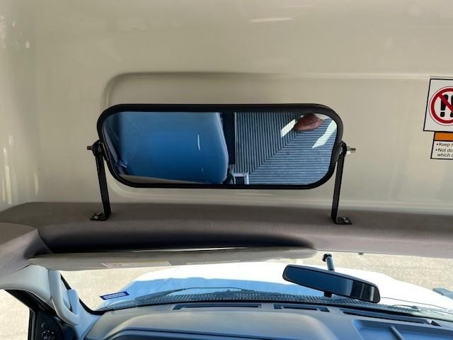 Eldorado Aerolite Vehicle Image 26