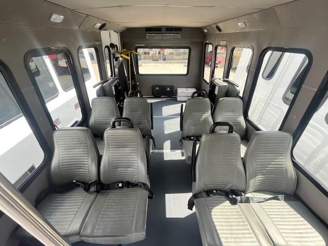 Diamond Coach vip 2200P/T Vehicle Image 12