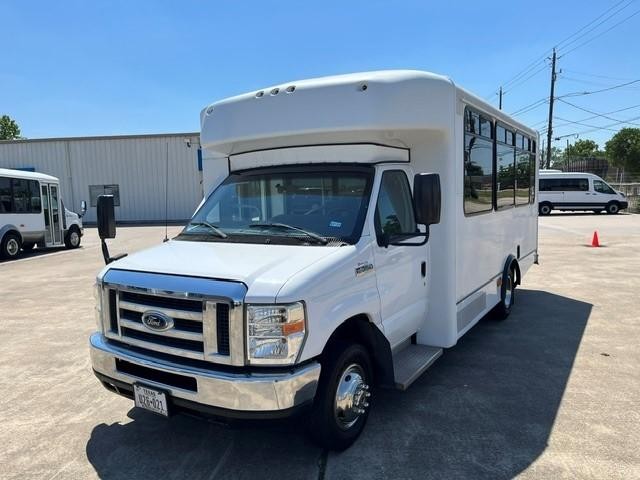 Worldtrans 220 P/T Vehicle Image 05