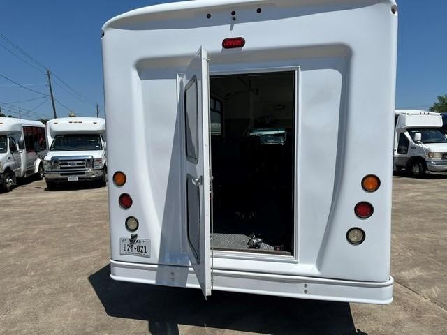Worldtrans 220 P/T Vehicle Image 07