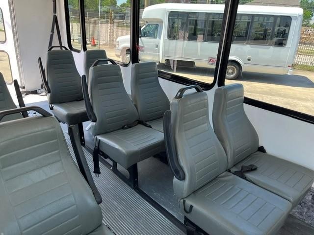 Worldtrans 220 P/T Vehicle Image 15