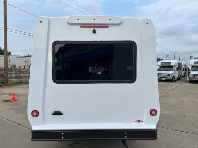 Diamond Coach VIP 2200PT Vehicle Image 05