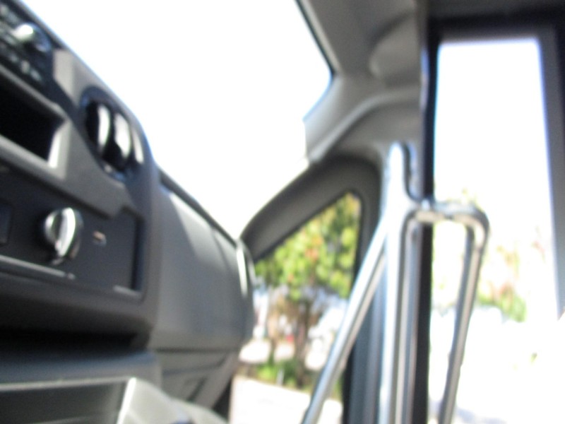 Diamond Coach VIP 2200PT Vehicle Image 17