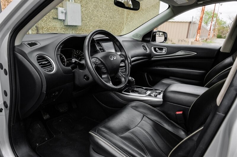 INFINITI QX60 Vehicle Full-screen Gallery Image 03