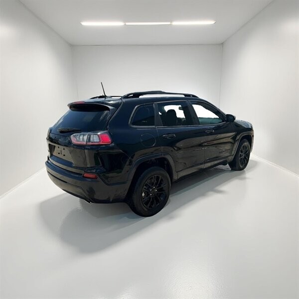 more details - jeep cherokee