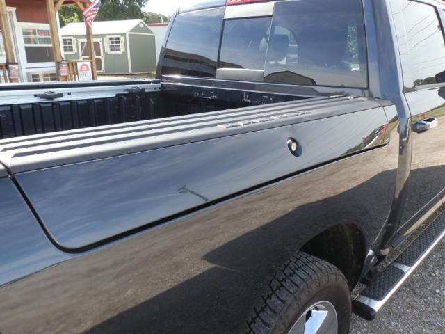 Ram 1500 Vehicle Full-screen Gallery Image 11