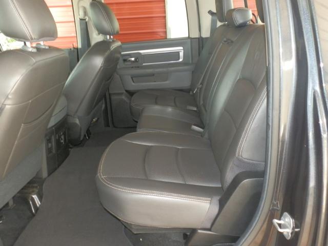 Ram 1500 Vehicle Full-screen Gallery Image 14