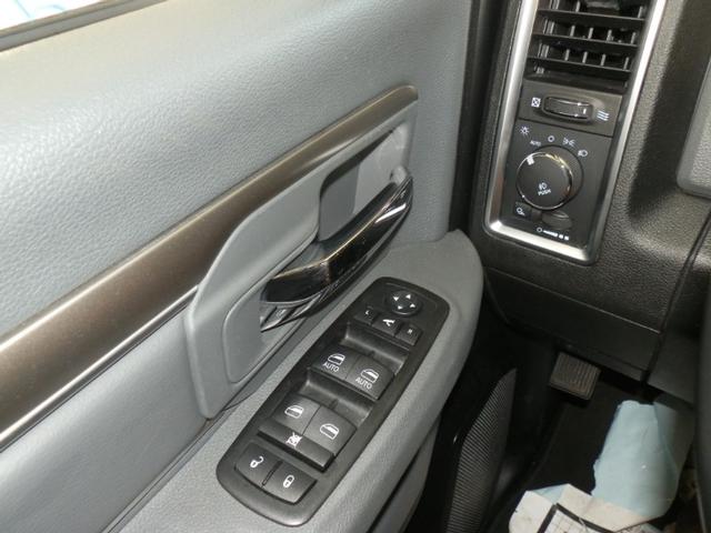 Ram 1500 Vehicle Full-screen Gallery Image 31