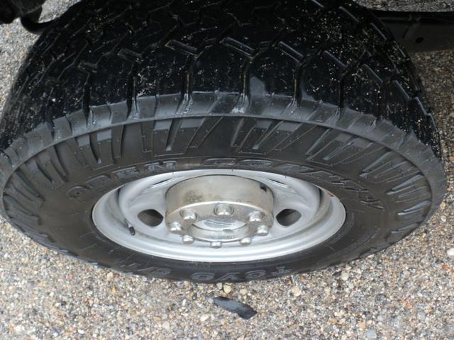 Ford Super Duty F-250 SRW Vehicle Full-screen Gallery Image 36