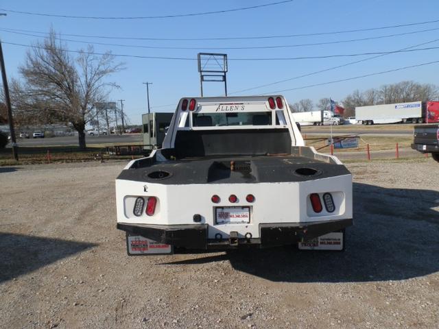 Ram 3500 Vehicle Full-screen Gallery Image 03