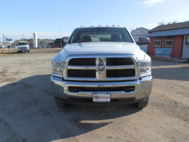 Ram 3500 Vehicle Full-screen Gallery Image 06