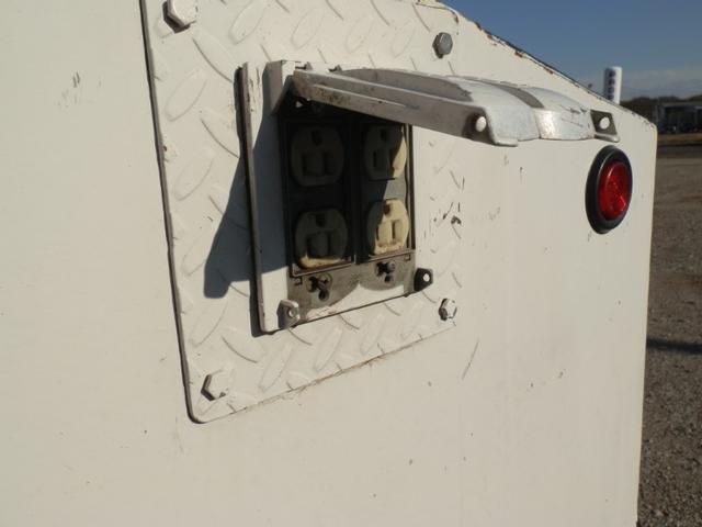 Ram 3500 Vehicle Full-screen Gallery Image 15