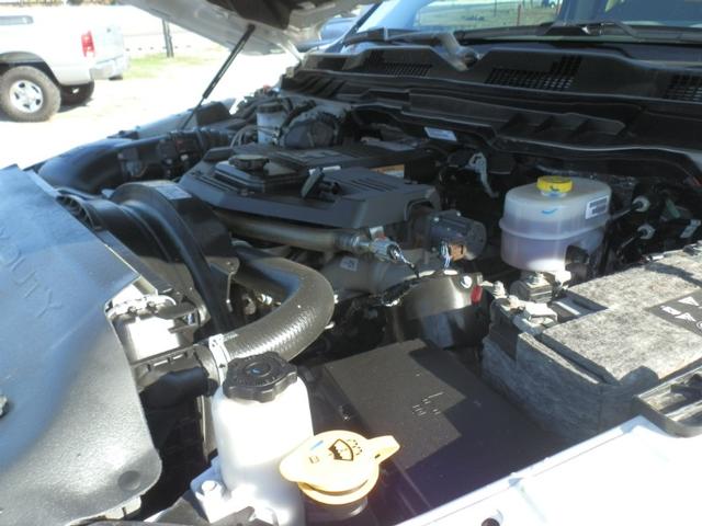 Ram 3500 Vehicle Full-screen Gallery Image 22