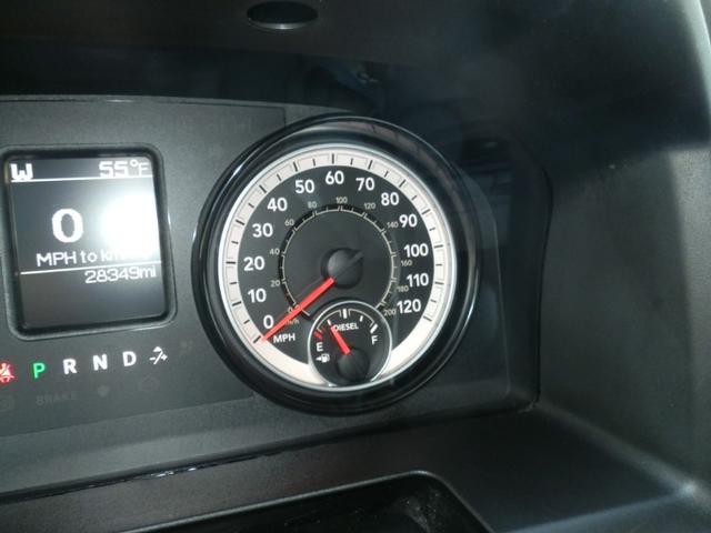 Ram 3500 Vehicle Full-screen Gallery Image 27