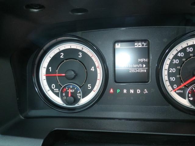 Ram 3500 Vehicle Full-screen Gallery Image 29