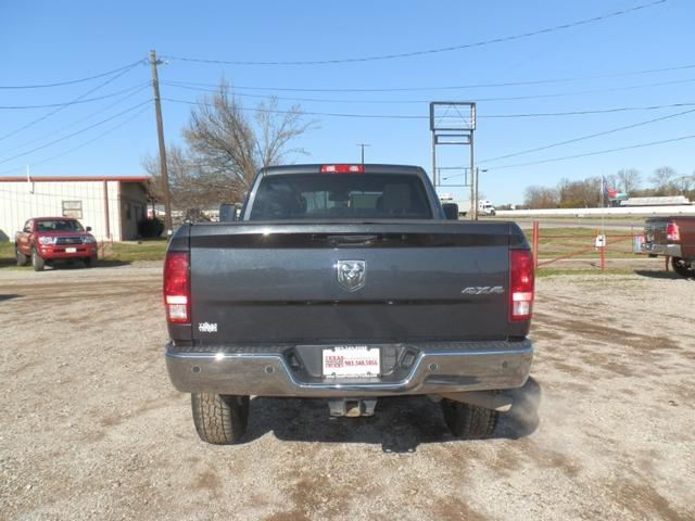Ram 2500 Vehicle Full-screen Gallery Image 08