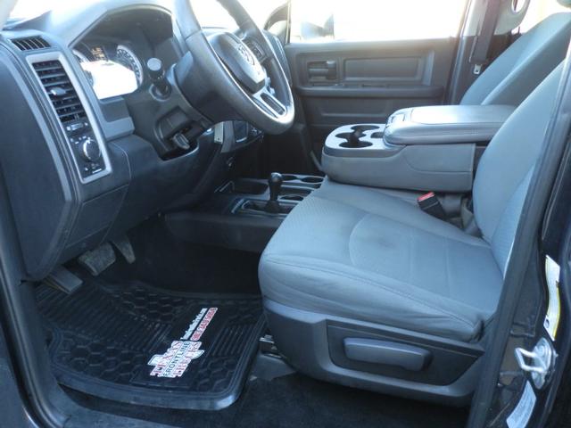 Ram 2500 Vehicle Full-screen Gallery Image 09