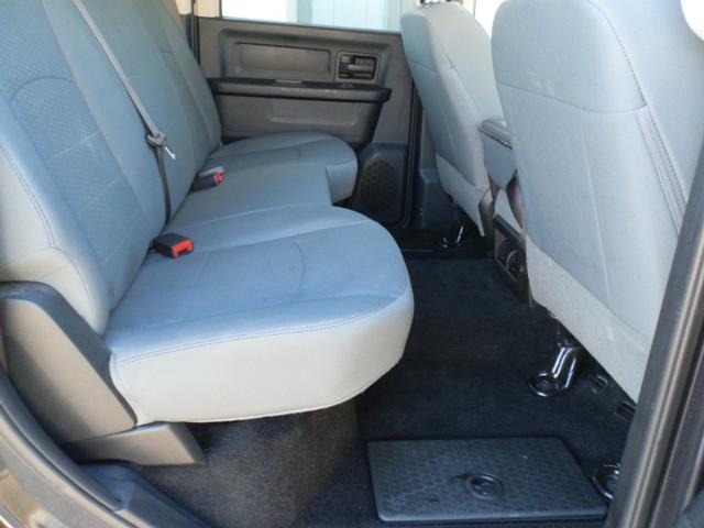 Ram 2500 Vehicle Full-screen Gallery Image 13