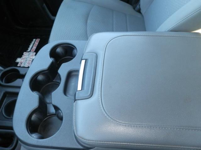 Ram 2500 Vehicle Full-screen Gallery Image 24