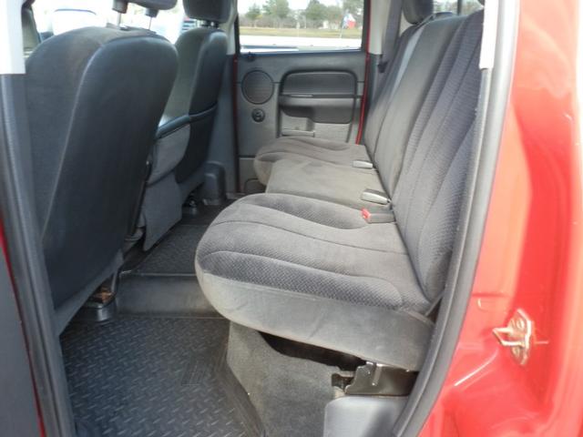 Dodge Ram 3500 Vehicle Full-screen Gallery Image 10