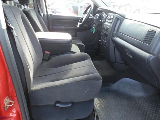 Dodge Ram 3500 Vehicle Full-screen Gallery Image 12