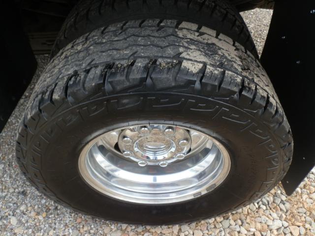 Ford Super Duty F-350 Vehicle Full-screen Gallery Image 41