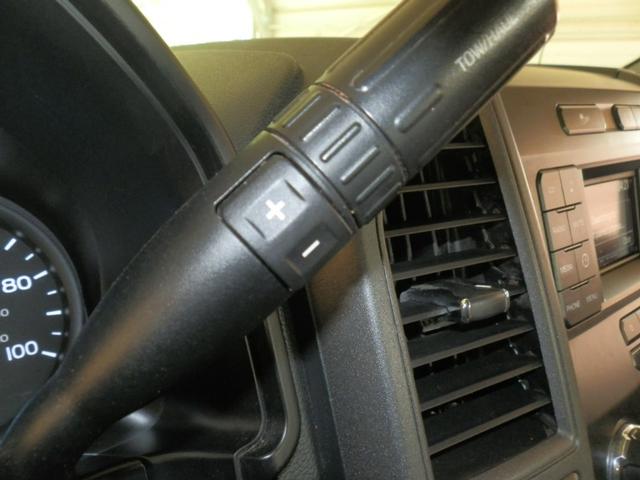 Ford Super Duty F-250 Vehicle Full-screen Gallery Image 19