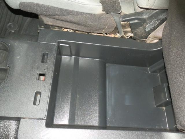 Ford Super Duty F-250 Vehicle Full-screen Gallery Image 25