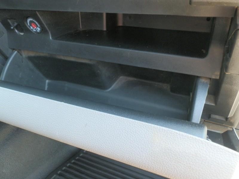 Ford Super Duty F-250 SRW Vehicle Full-screen Gallery Image 29