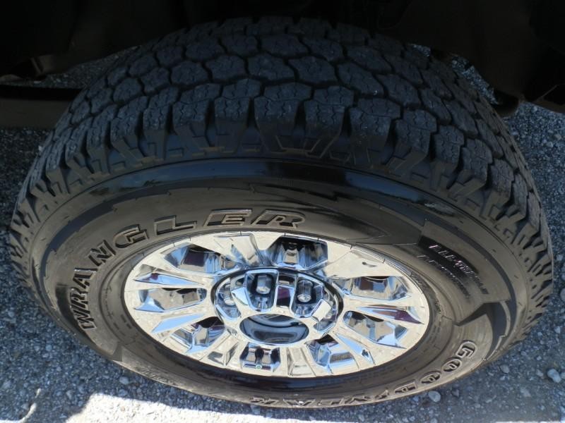 Ford Super Duty F-250 SRW Vehicle Full-screen Gallery Image 33