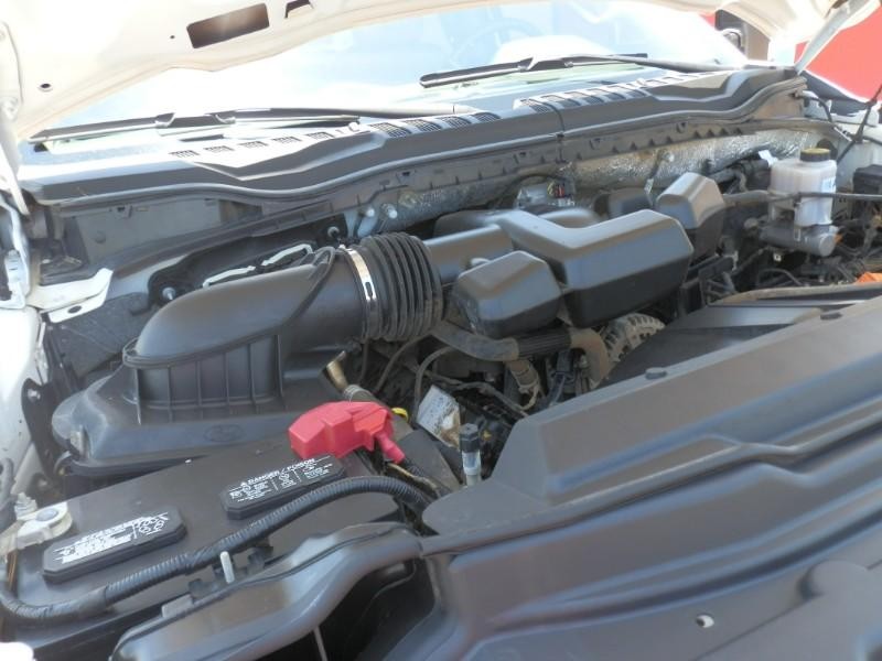 Ford Super Duty F-250 SRW Vehicle Full-screen Gallery Image 37