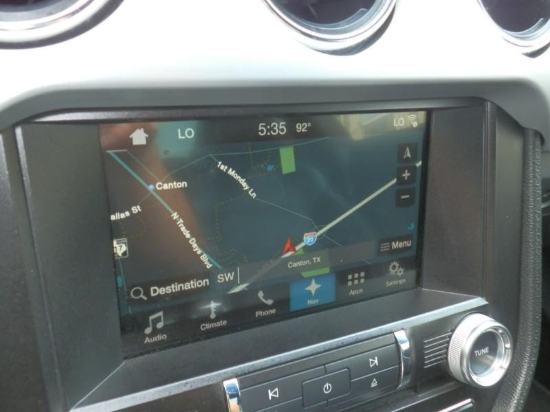 Ford Mustang Vehicle Full-screen Gallery Image 13