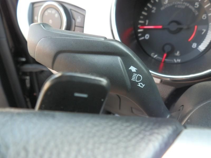 Ford Mustang Vehicle Full-screen Gallery Image 18