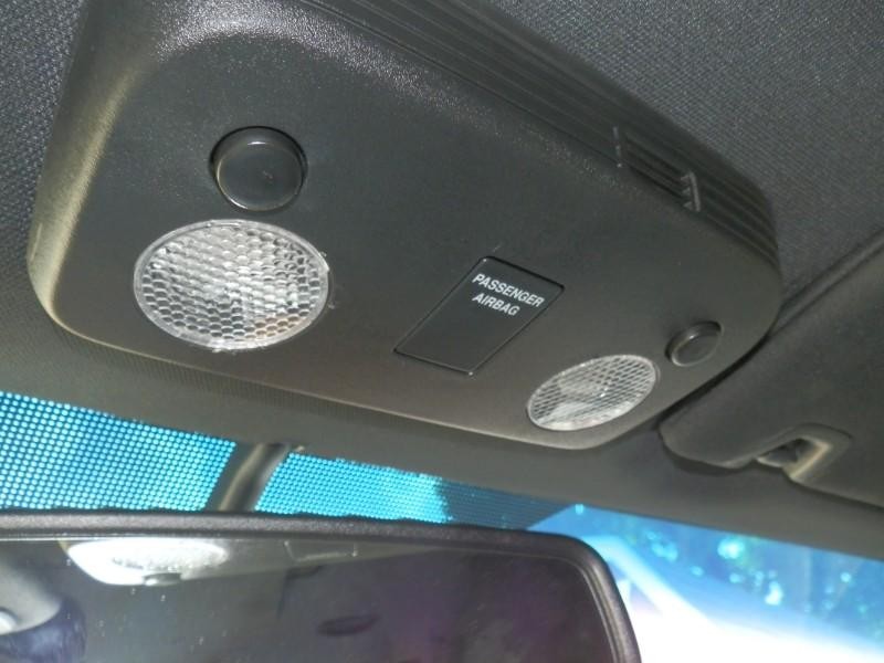 Ford Mustang Vehicle Full-screen Gallery Image 26