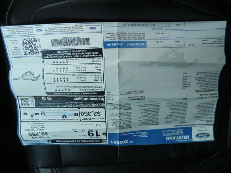 Ford Mustang Vehicle Full-screen Gallery Image 41