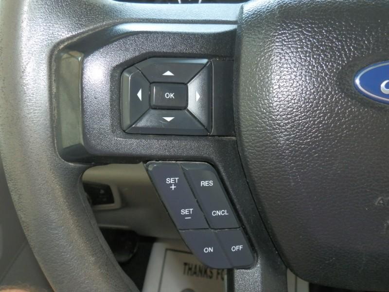 Ford Super Duty F-250 Vehicle Full-screen Gallery Image 13