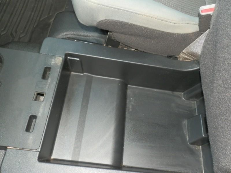 Ford Super Duty F-250 Vehicle Full-screen Gallery Image 24