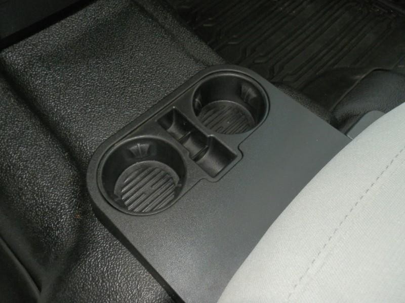 Ford Super Duty F-250 Vehicle Full-screen Gallery Image 25