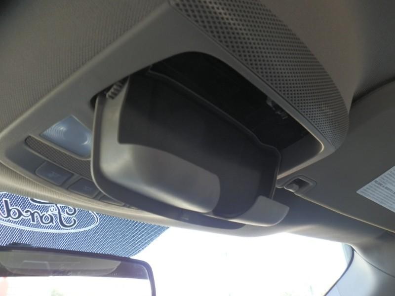 Ford Super Duty F-250 Vehicle Full-screen Gallery Image 26