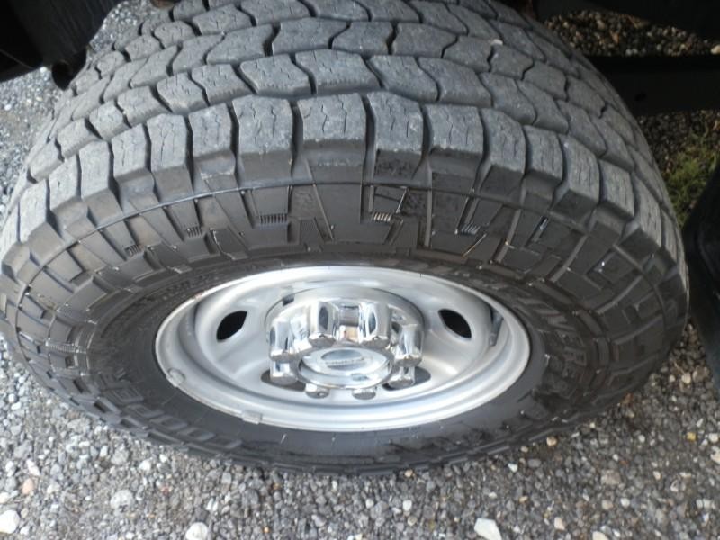 Ford Super Duty F-250 Vehicle Full-screen Gallery Image 34