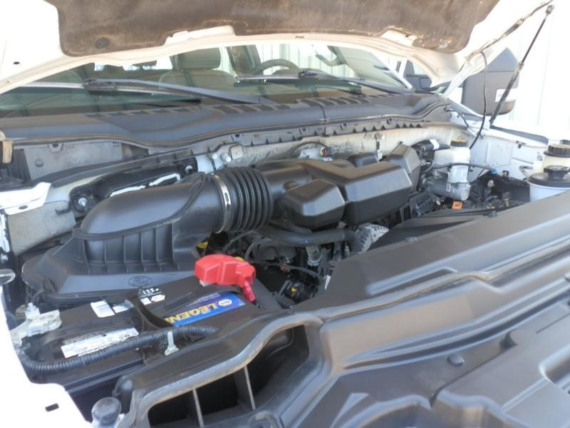 Ford Super Duty F-250 Vehicle Full-screen Gallery Image 38