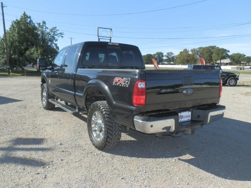 Ford Super Duty F-250 Vehicle Full-screen Gallery Image 02