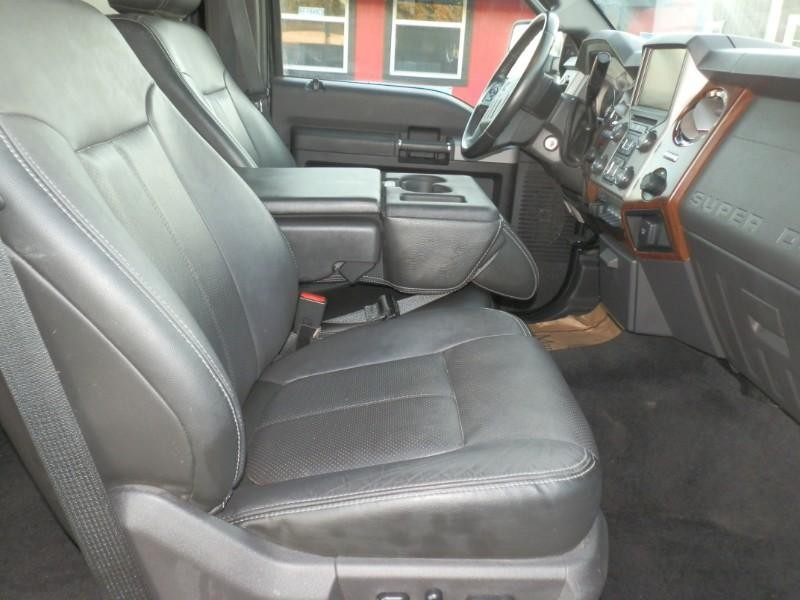 Ford Super Duty F-250 Vehicle Full-screen Gallery Image 11