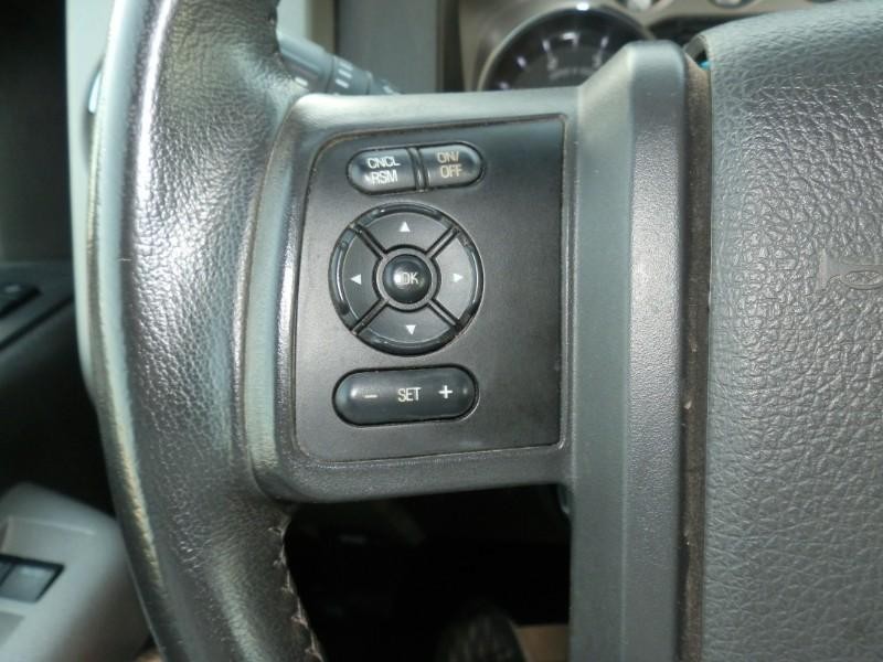 Ford Super Duty F-250 Vehicle Full-screen Gallery Image 13